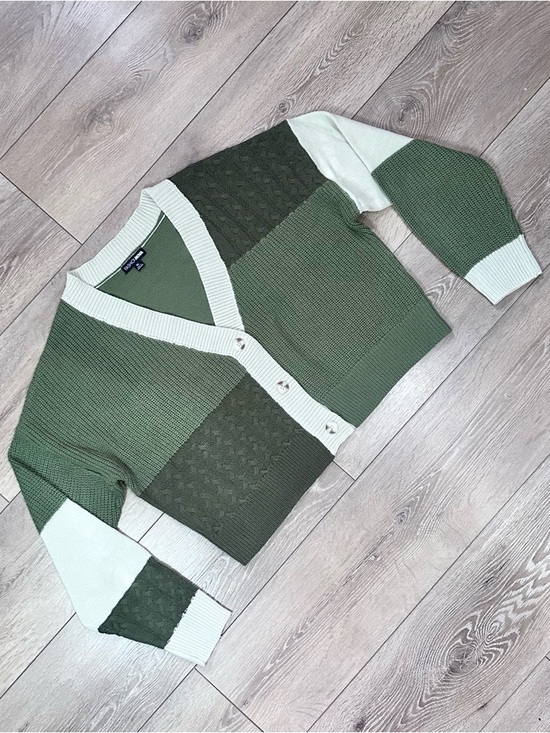 Fashion Nova Cropped Color Block Button Cardigan - Picture 6 of 16